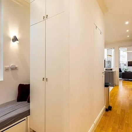 Guestready - Spacious 3 Min From Louvre ! アパート パリ